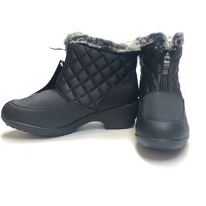 Weatherproof Quilted Zip Up Grace Black Ankle Boot